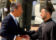 Lu&iacute;s Alves destaca papel do Erasmus+ na Ucr&acirc;nia ap&oacute;s receber Ordem de M&eacute;rito das m&atilde;os de Zelensky